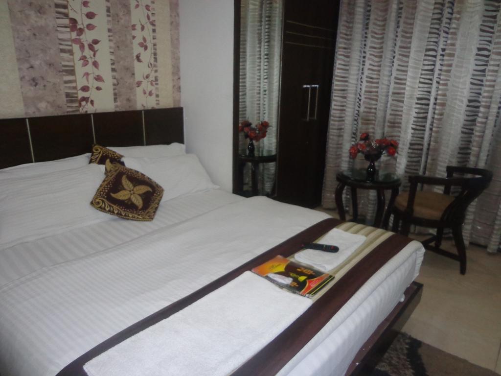 Milllennium 2000 Dx Hotel New Delhi