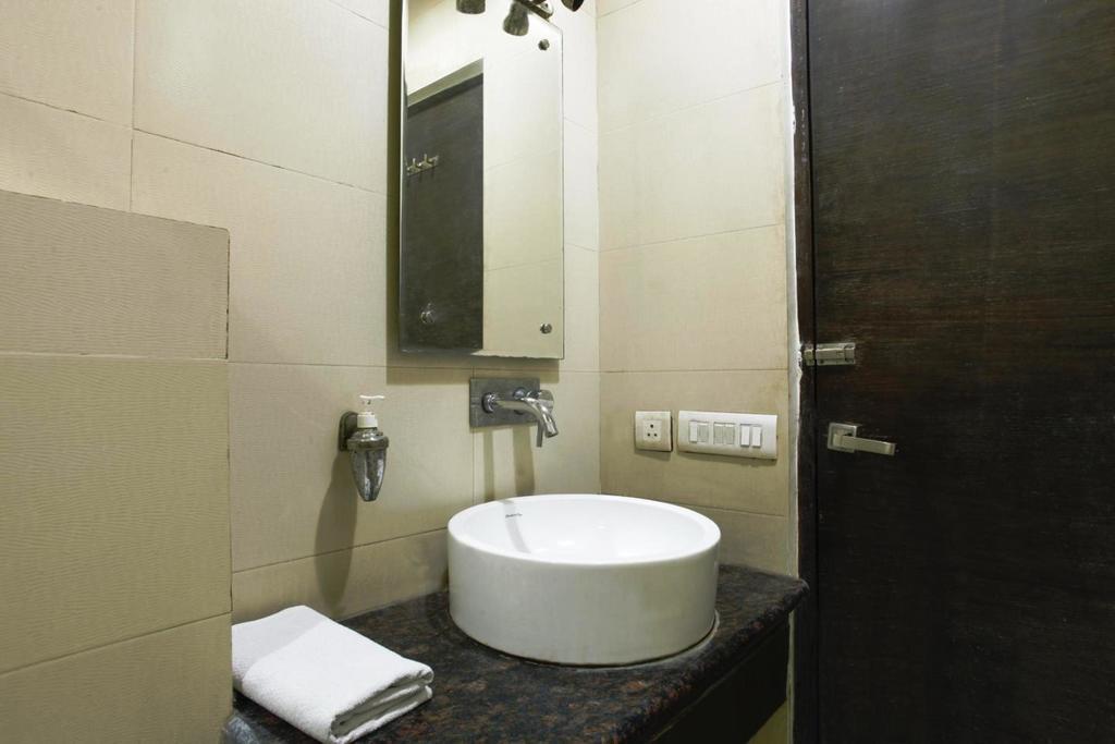 Milllennium 2000 Dx New Delhi