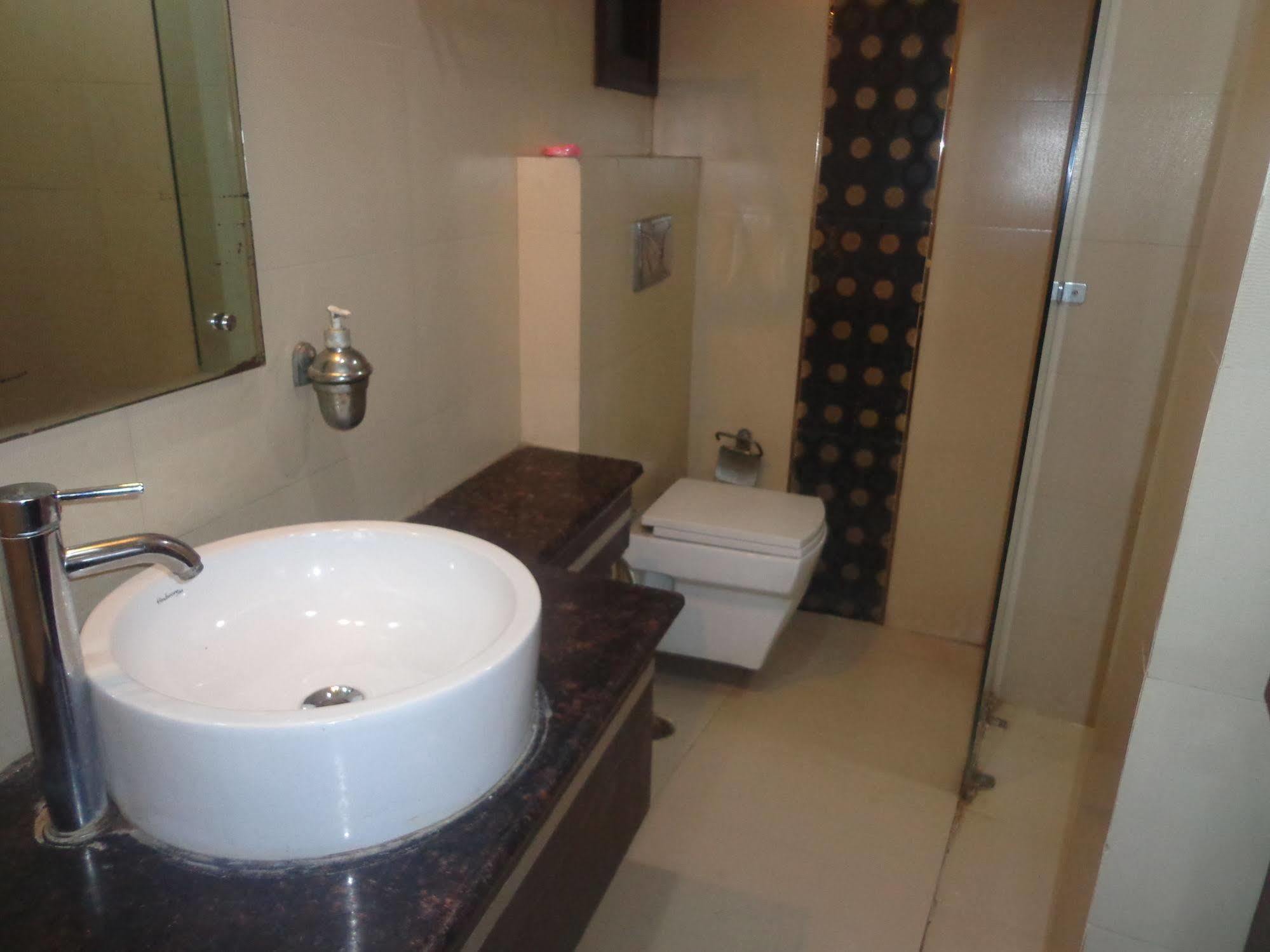Milllennium 2000 Dx Hotel New Delhi
