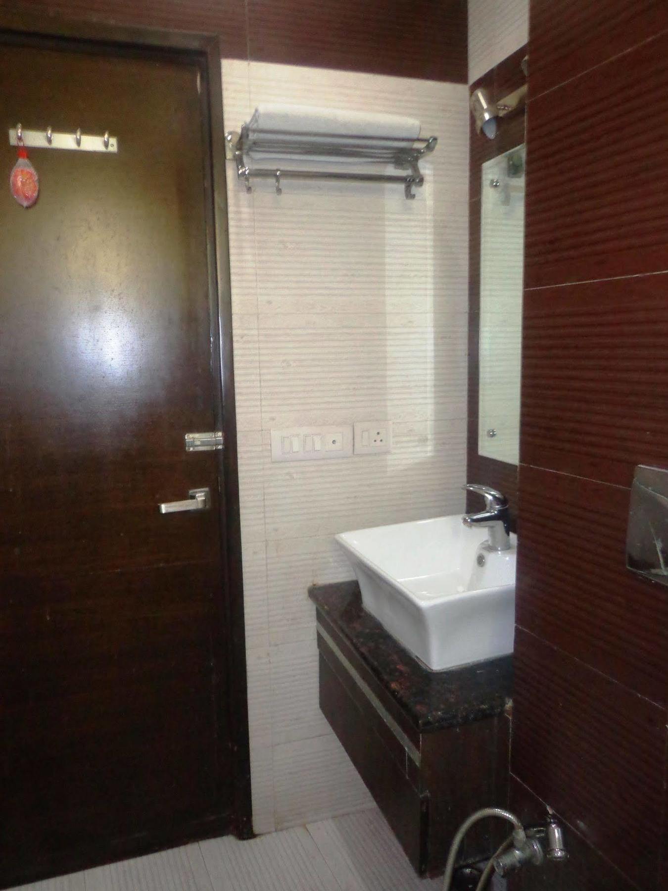 Hotel Milllennium 2000 Dx