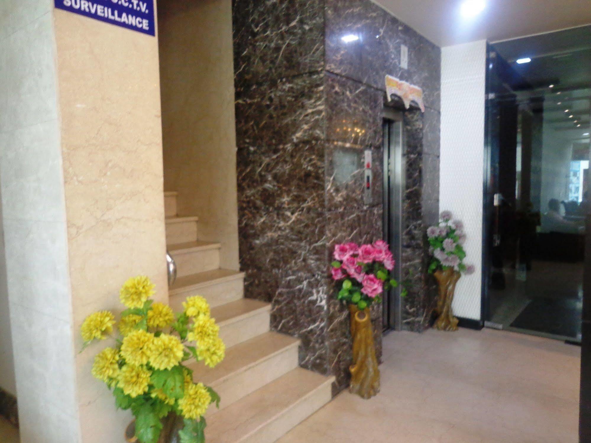 Milllennium 2000 Dx New Delhi