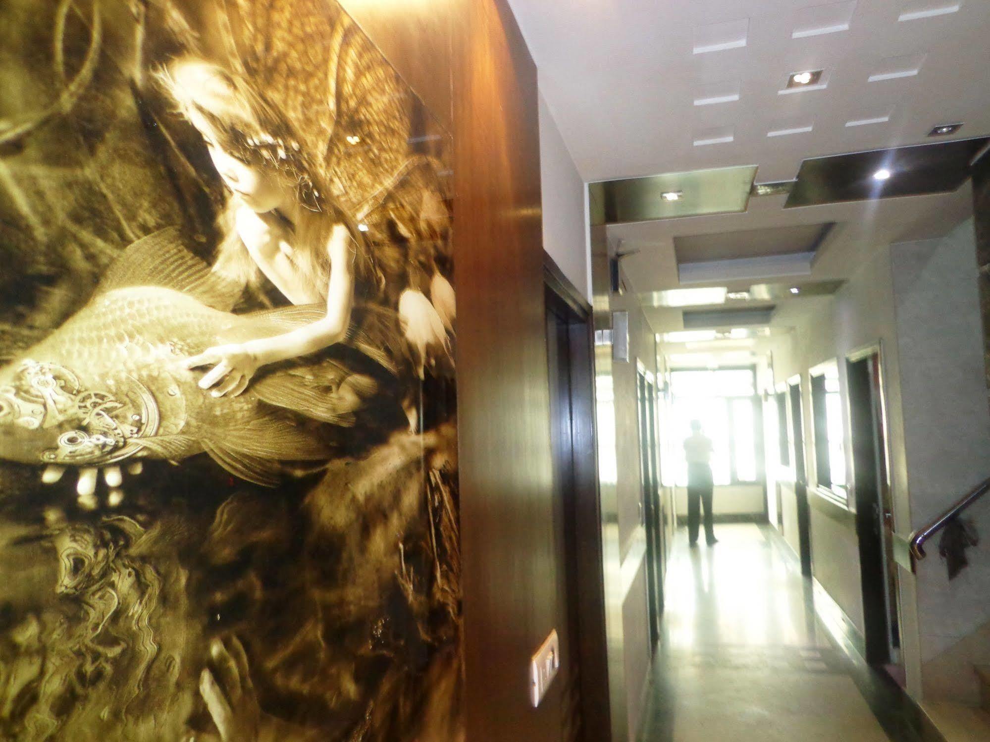 Milllennium 2000 Dx New Delhi