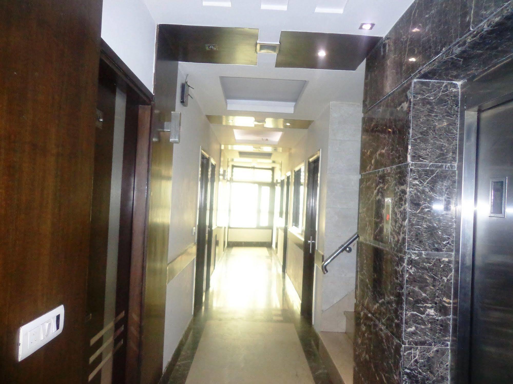 Milllennium 2000 Dx Hotel New Delhi