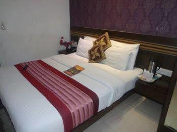 Milllennium 2000 Dx 3* New Delhi